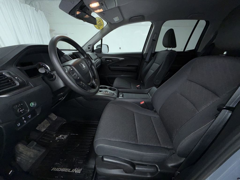 Used 2023 Honda Ridgeline Sport image 13