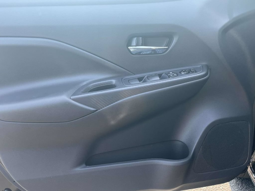 Used 2025 Nissan Versa SV FWD image 17