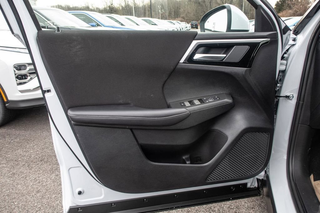 New 2025 Mitsubishi Outlander ES AWD/4WD image 21