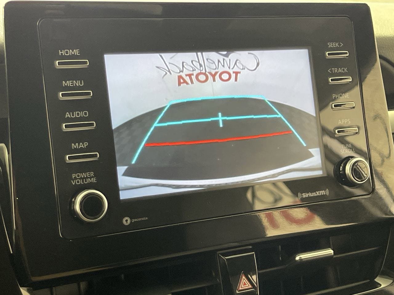 Used 2024 Toyota Camry SE FWD image 18