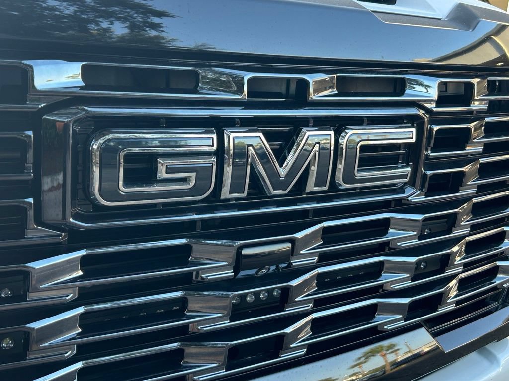 Used 2025 GMC Sierra 2500 Denali Ultimate AWD/4WD image 23