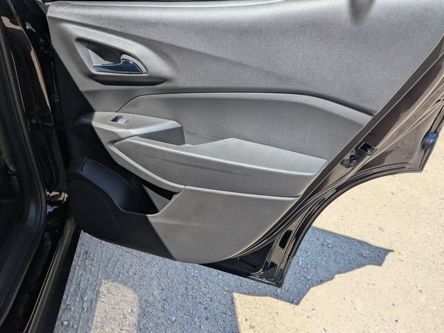 New 2026 Chevrolet Trax LT w/ Driver Confidence Package FWD image 28