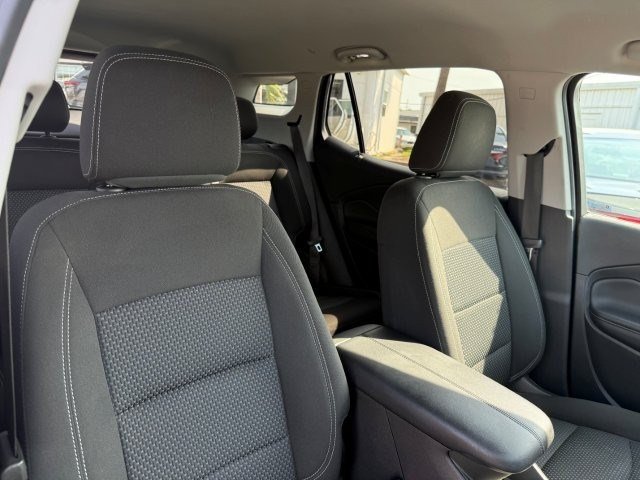 Used 2022 GMC Terrain SLE w/ Driver Convenience Package AWD/4WD image 12