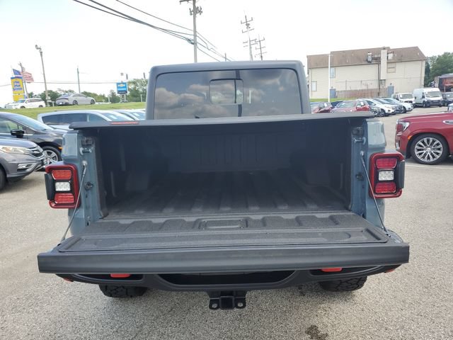 Used 2025 Jeep Gladiator Rubicon w/ Convenience Group AWD/4WD image 9