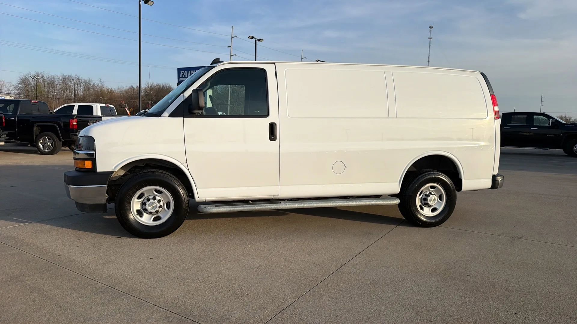 Used 2023 Chevrolet Express 2500 w/ Driver Convenience Package RWD image 8