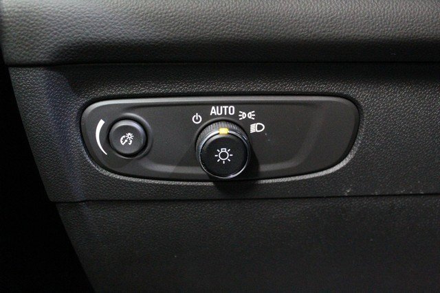 Certified 2023 Buick Envision Essence w/ Sport Touring Package image 22