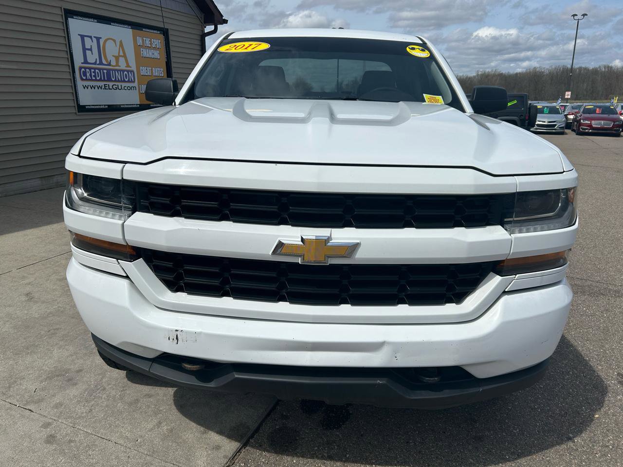 Used 2017 Chevrolet Silverado 1500 Custom w/ Trailering Package AWD/4WD image 2
