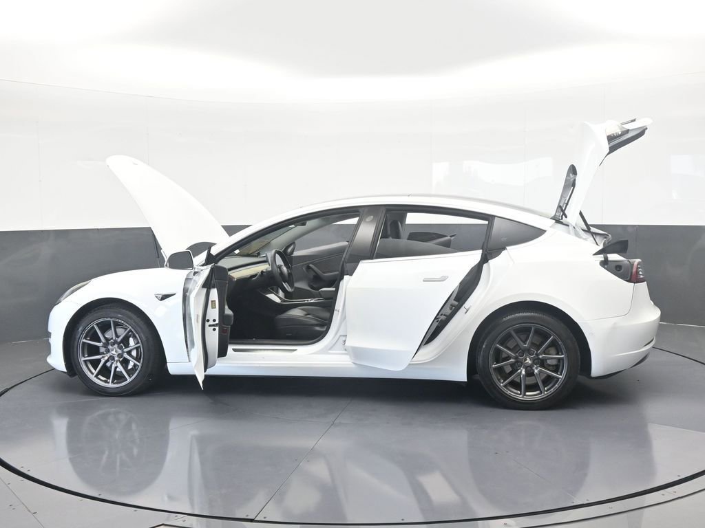 Used 2019 Tesla Model 3 Standard Range Plus image 71