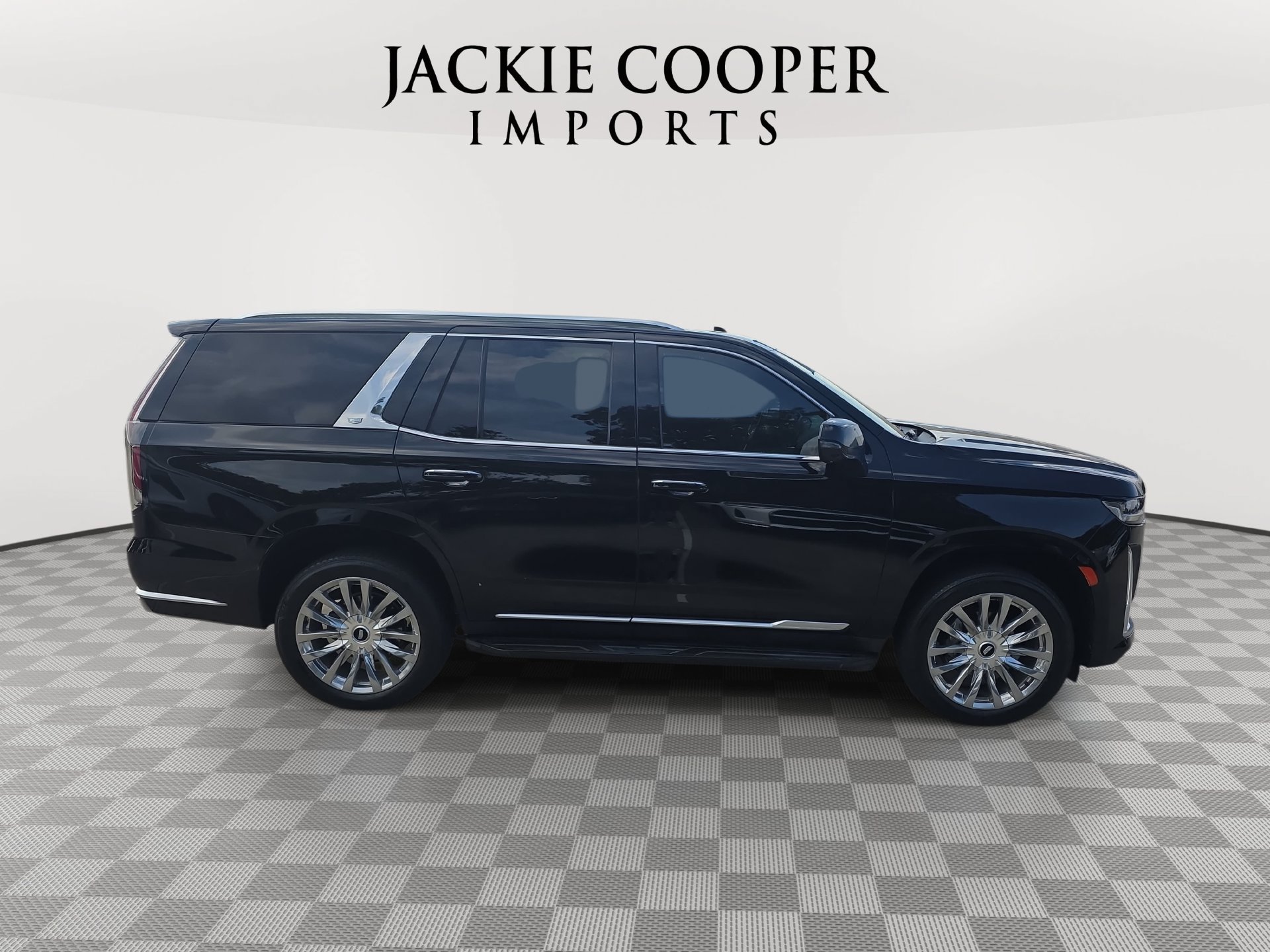 Used 2024 Cadillac Escalade Premium Luxury RWD image 4