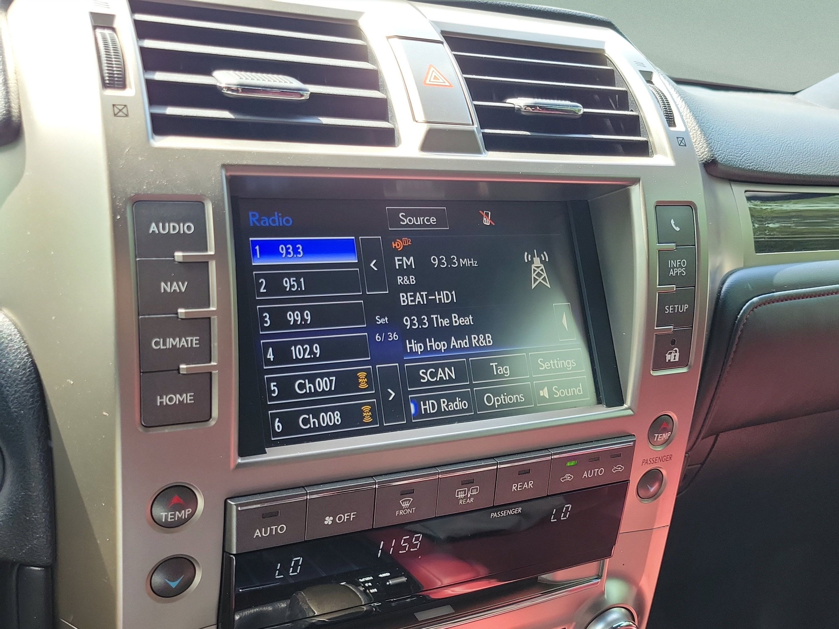 Used 2021 Lexus GX 460 Premium w/ Premium Package AWD/4WD image 25