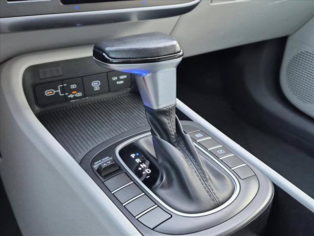 Used 2024 Hyundai Kona SEL FWD image 12