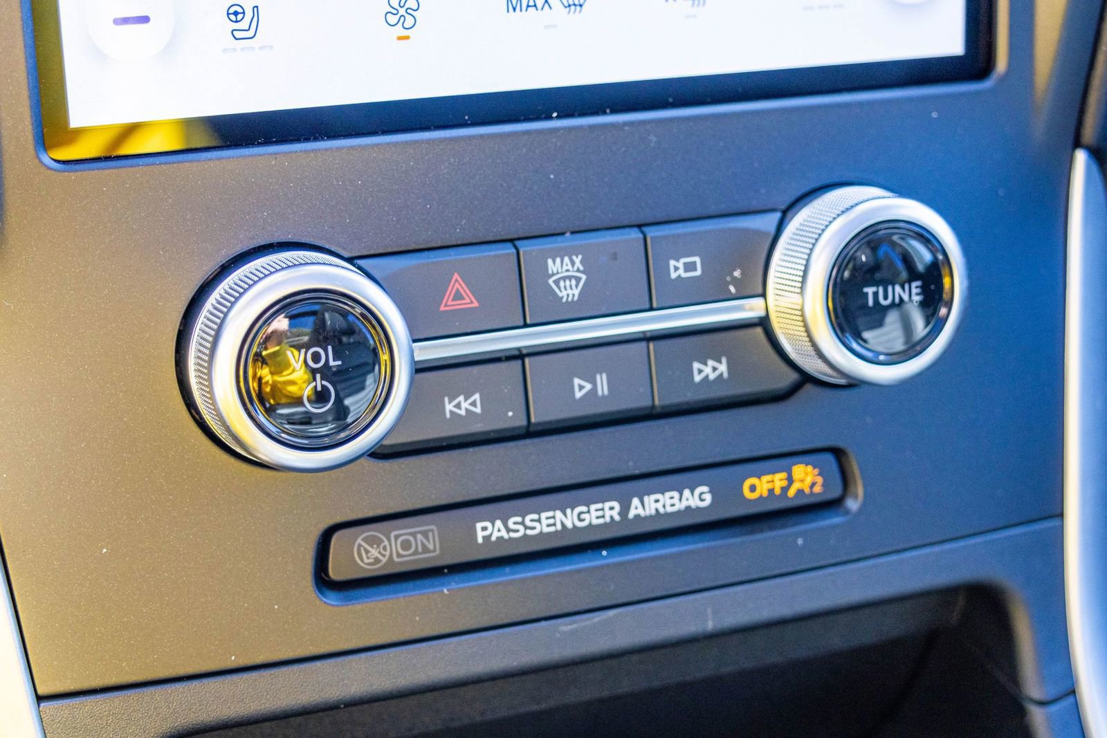 New 2024 Ford Edge SEL w/ Convenience Package image 18