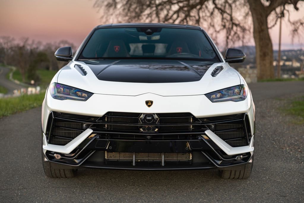 Used 2023 Lamborghini Urus Performante image 16