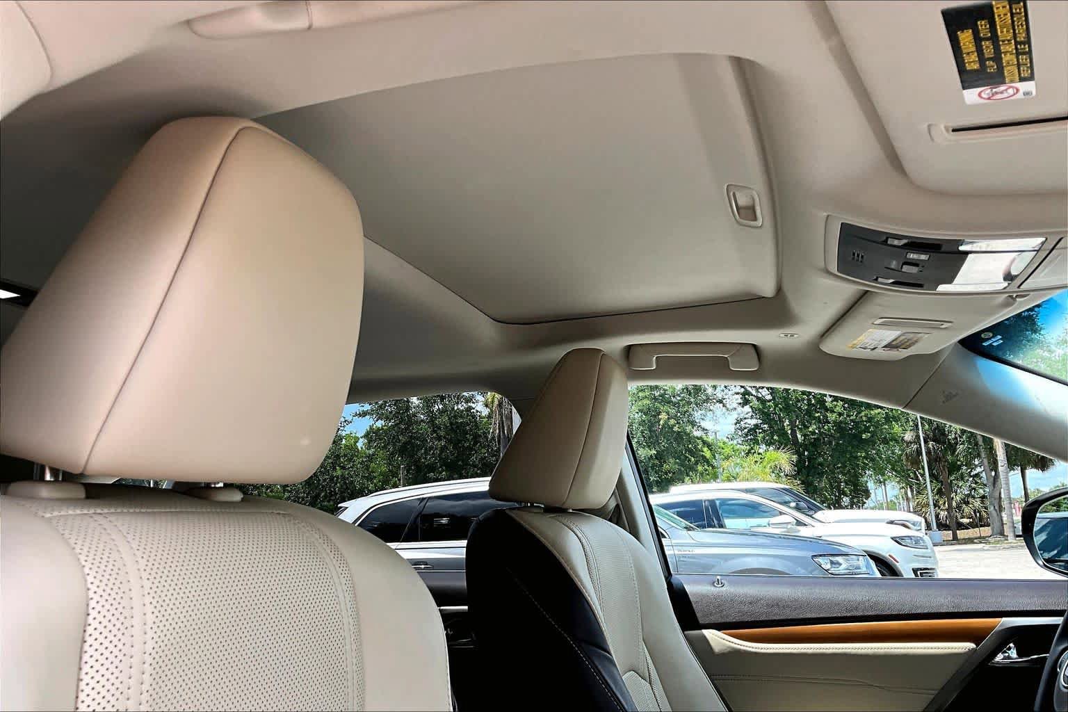 Used 2017 Lexus RX 350 FWD w/ Premium Package image 14