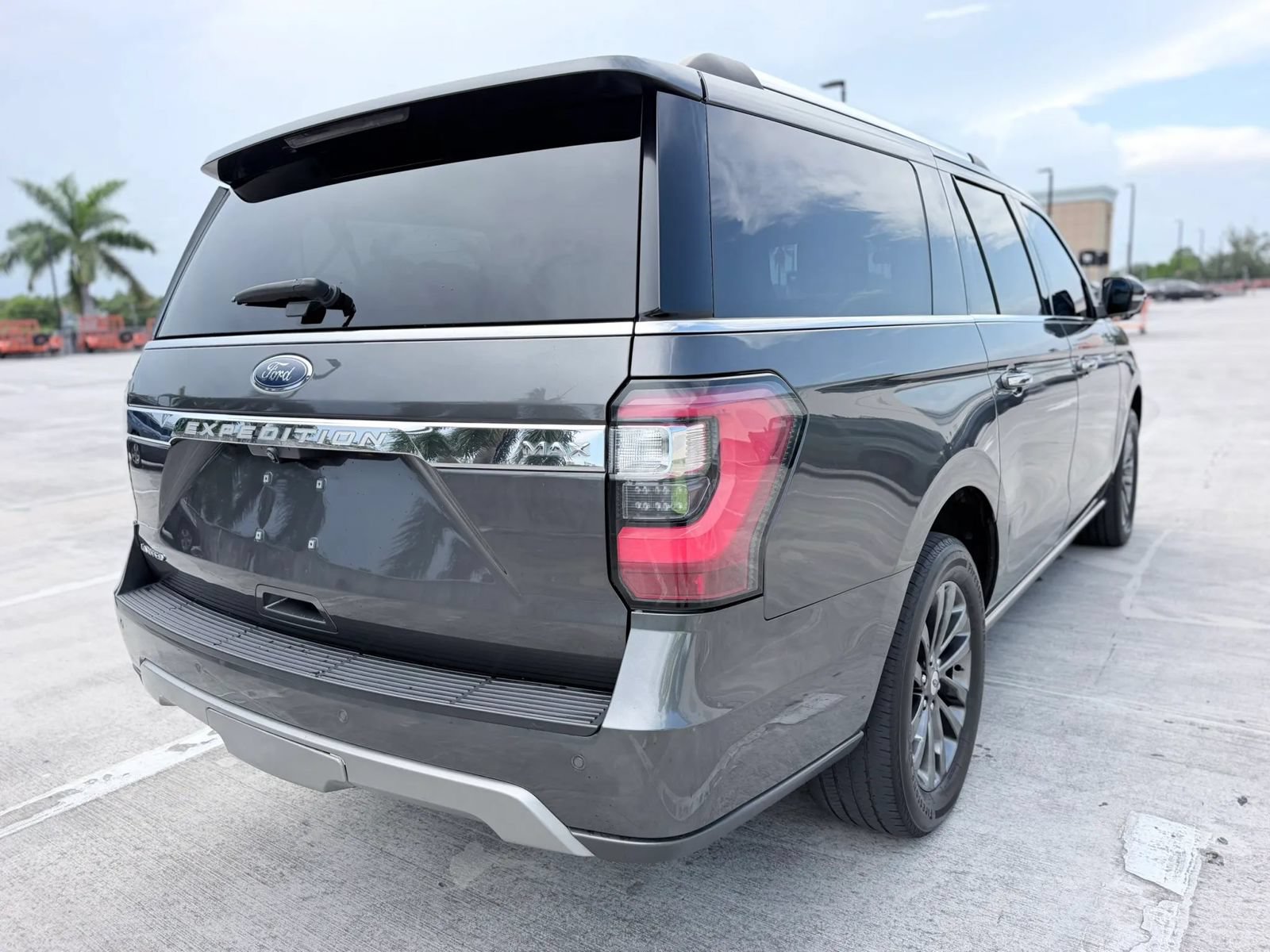 Used 2020 Ford Expedition Max Limited RWD image 11