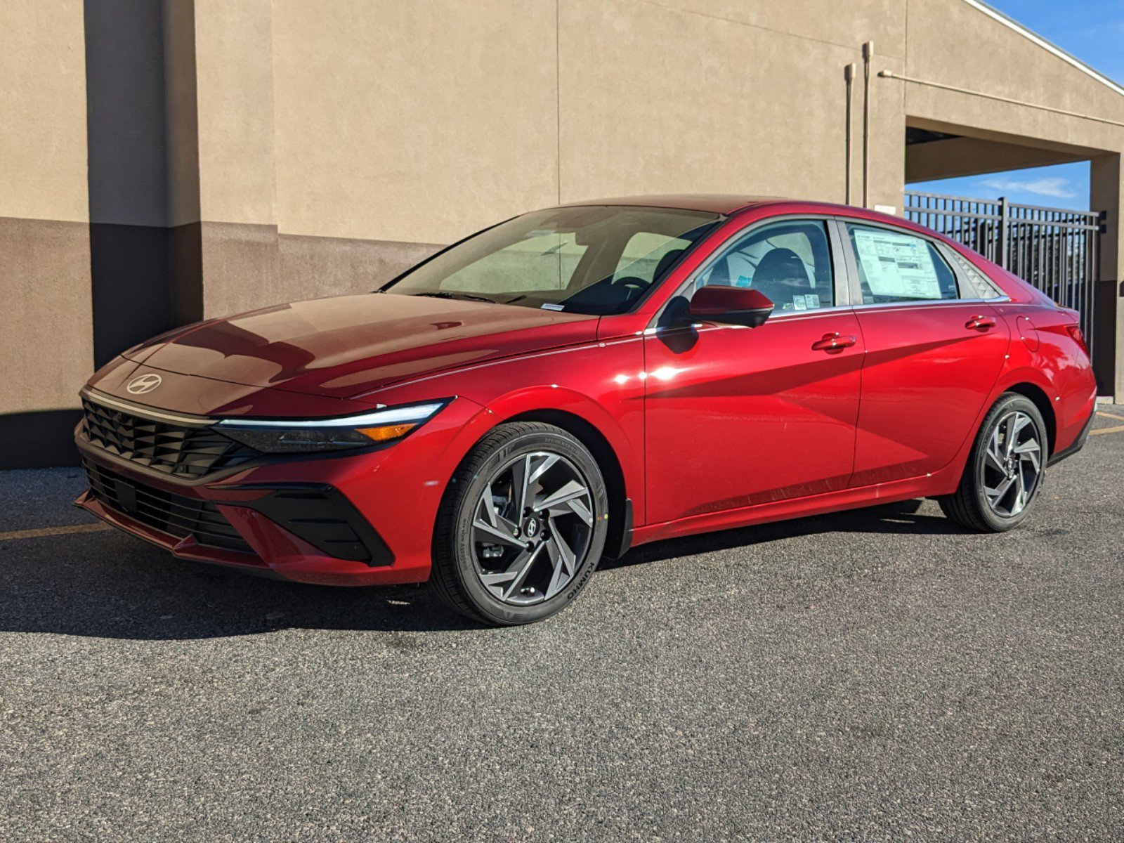 New 2025 Hyundai Elantra Limited image 10