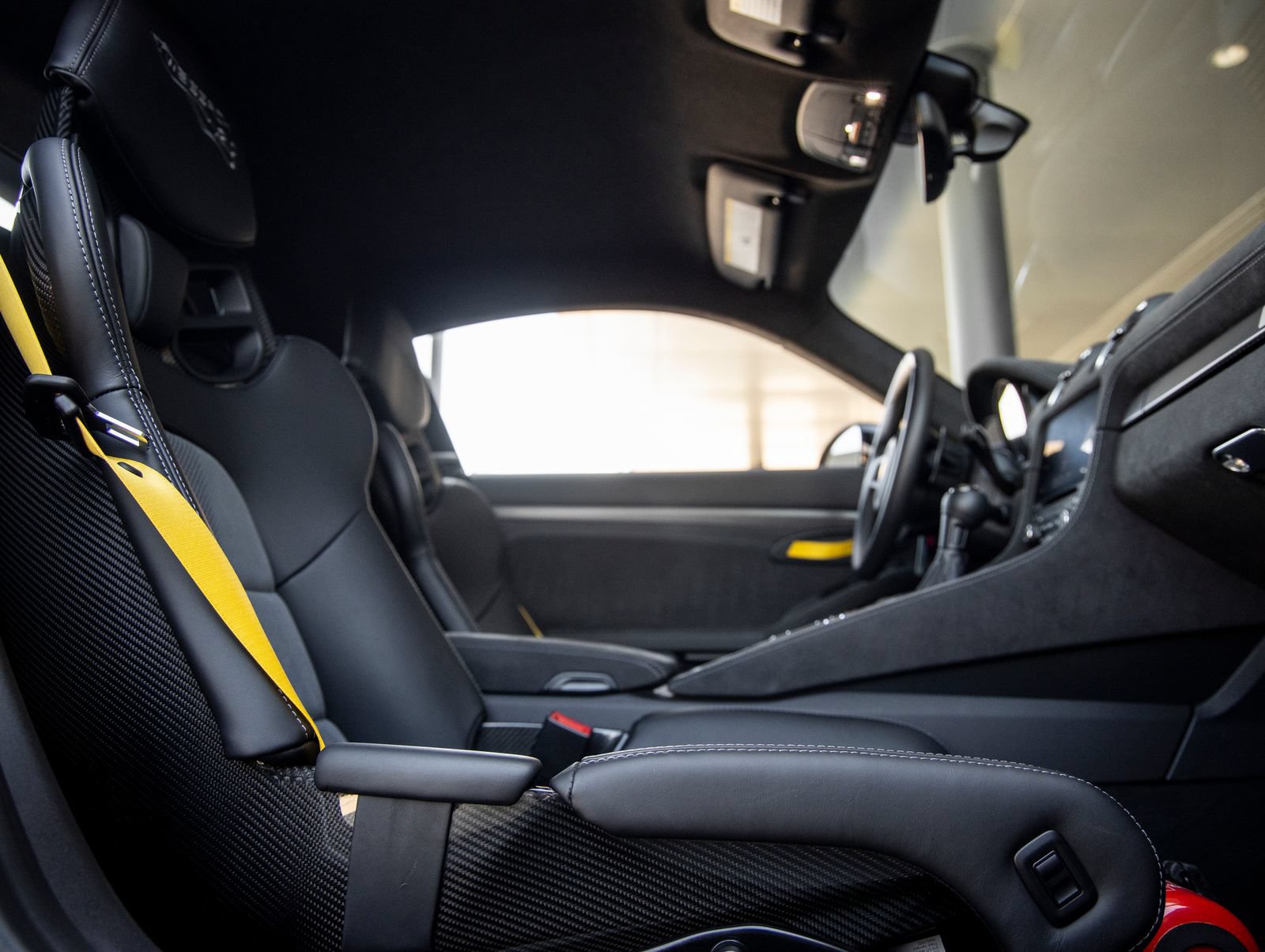 Certified 2024 Porsche 718 Cayman GT4 RS RWD image 49
