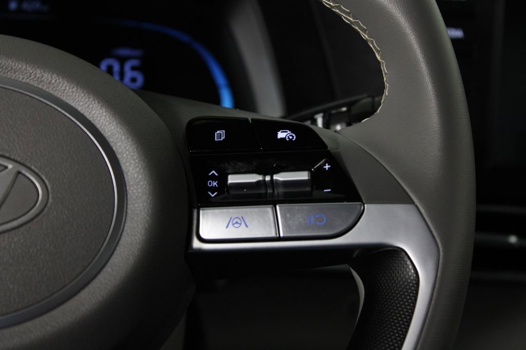Certified 2026 Hyundai Elantra Sport FWD image 27