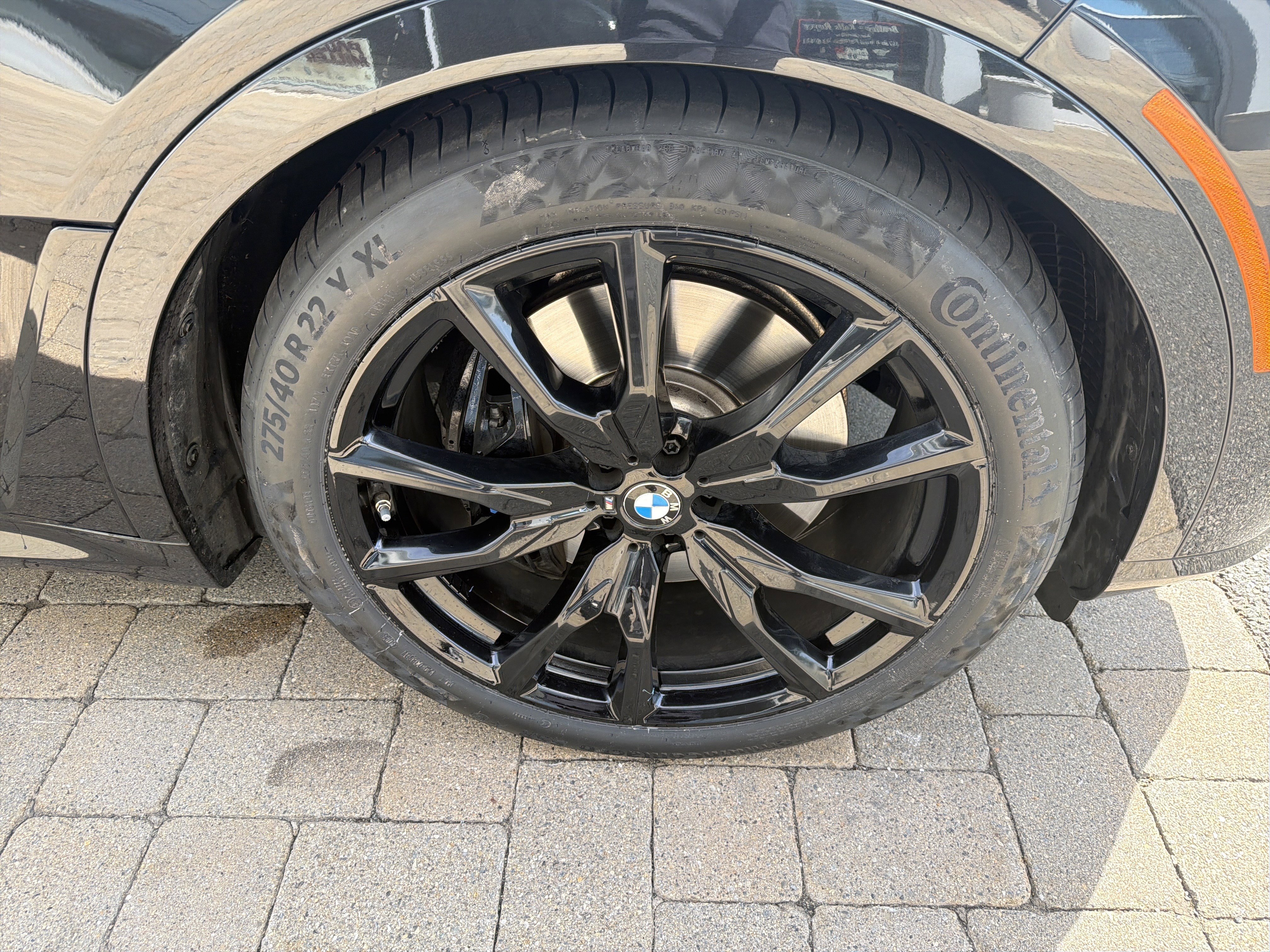 Used 2025 BMW X7 xDrive40i w/ Executive Package image 31