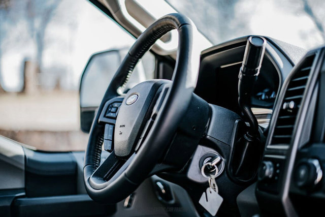 Used 2022 Ford F550 4x4 Crew Cab Super Duty w/ Power Equipment Group image 26