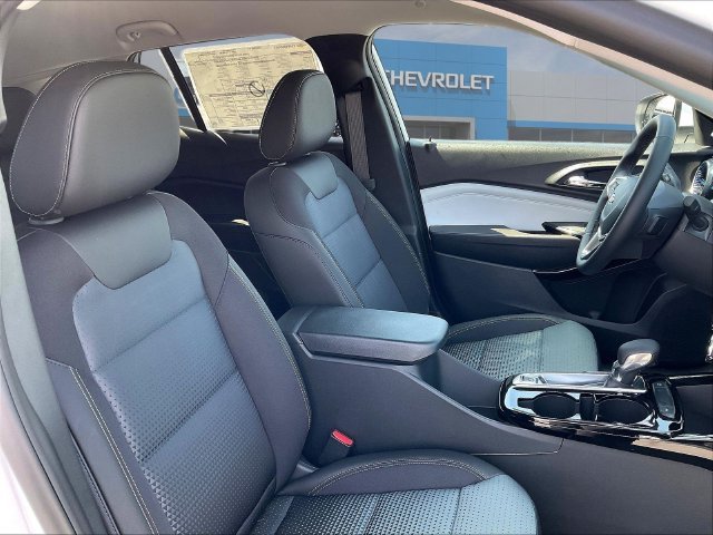 New 2026 Chevrolet Trax LT w/ Driver Confidence Package FWD image 14