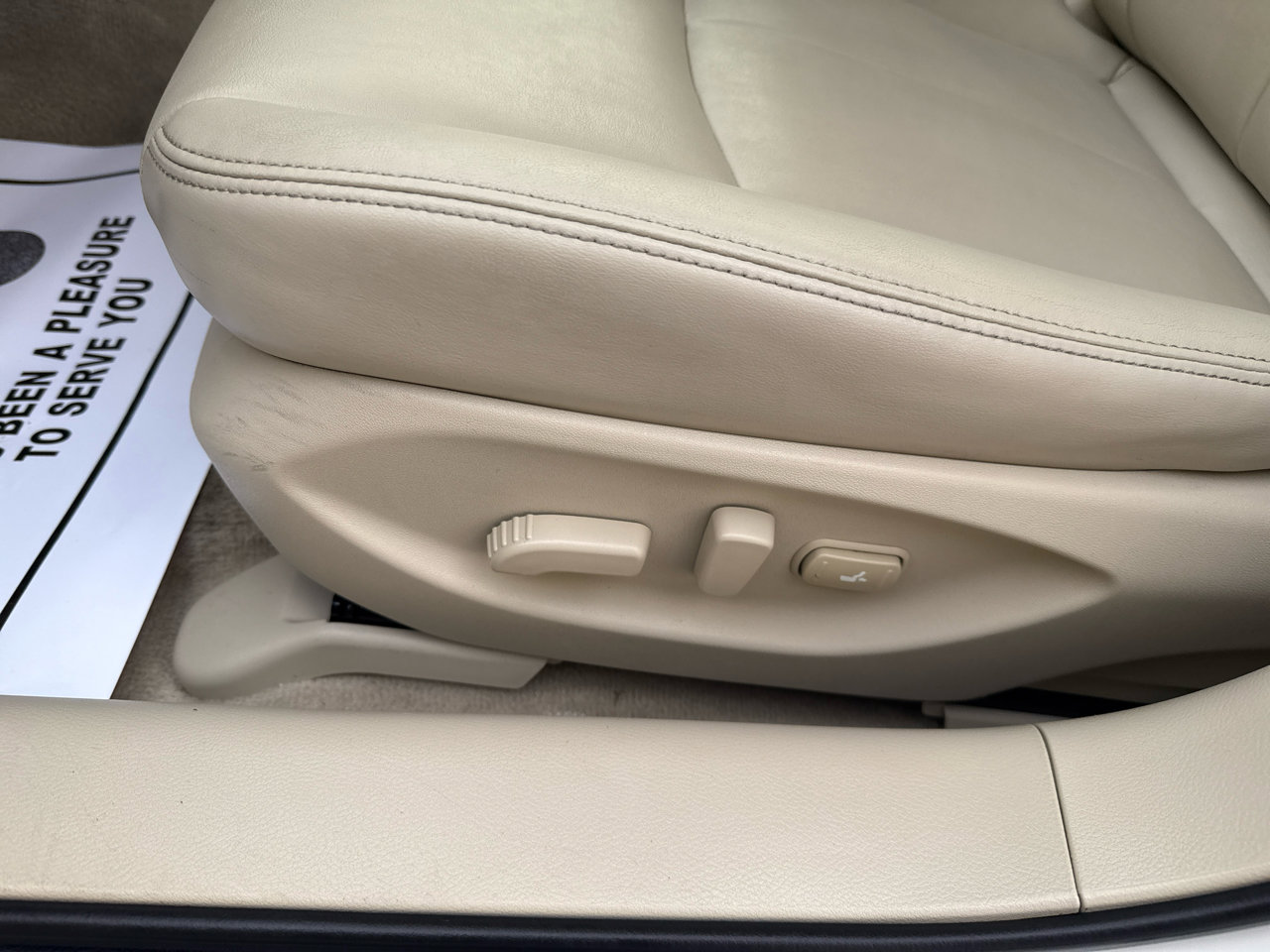 Used 2018 INFINITI Q50 Luxe w/ Essential Package (3.0T Luxe) image 11