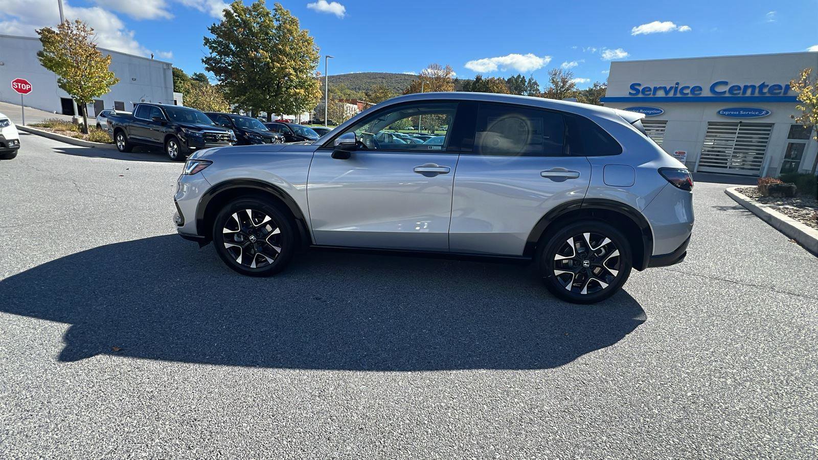 New 2026 Honda HR-V EX-L image 7