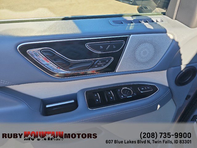 Used 2022 Lincoln Navigator L Black Label image 11
