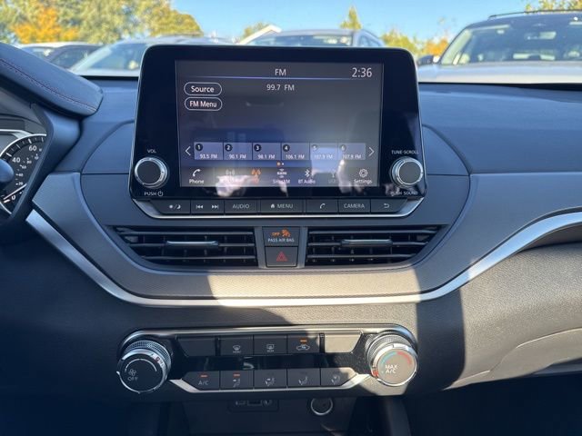 New 2025 Nissan Altima 2.5 SR image 11