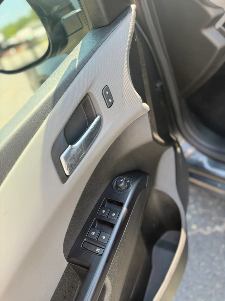 Used 2019 Chevrolet Sonic LT FWD image 9