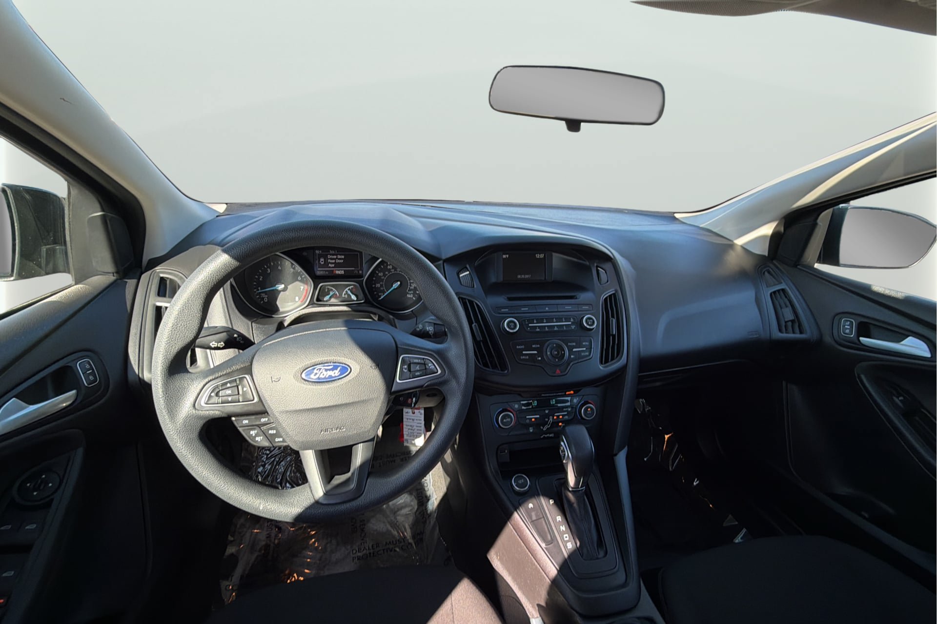 Used 2017 Ford Focus SE FWD image 14