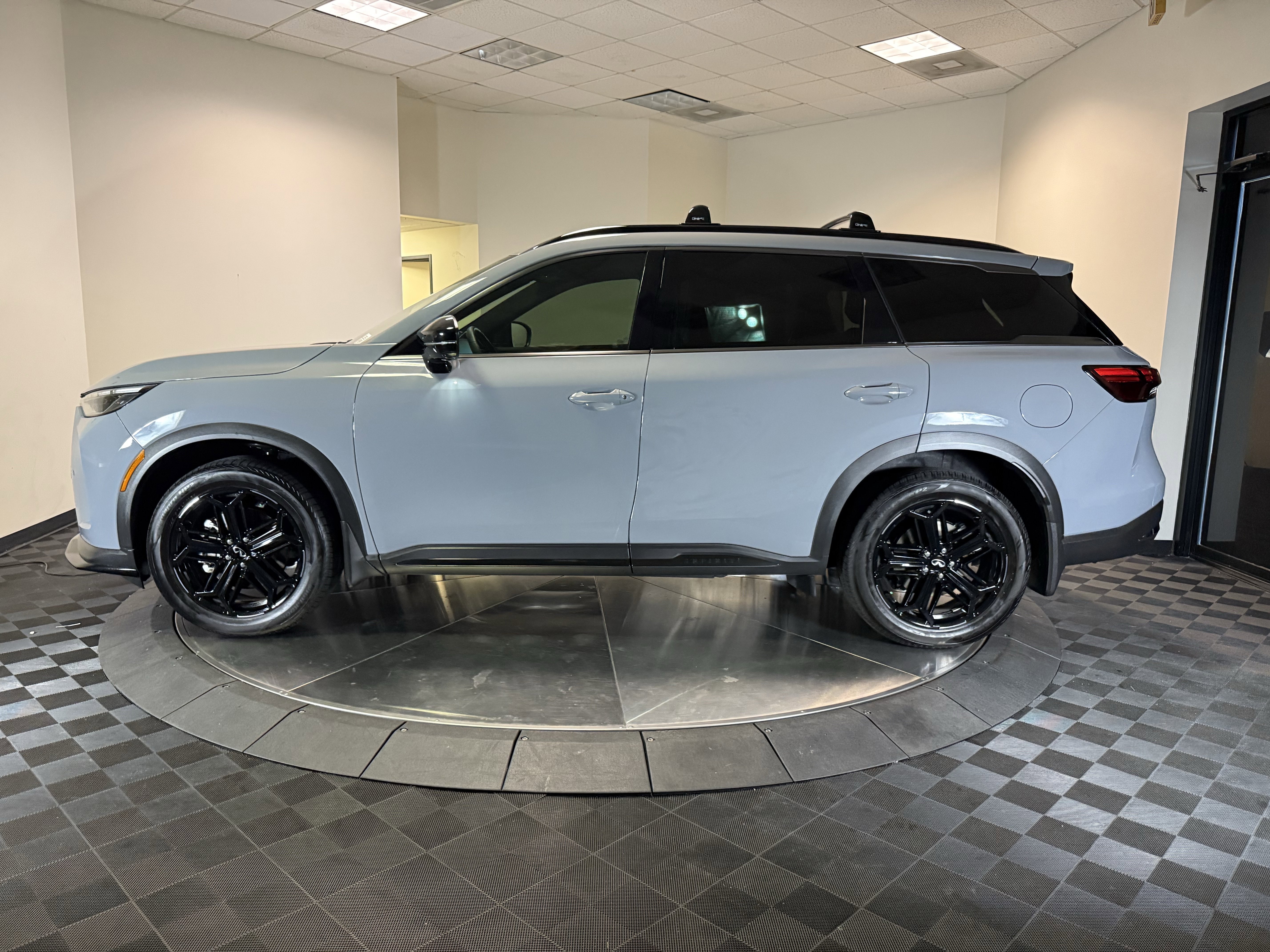 Certified 2026 INFINITI QX60 Sport AWD/4WD image 4