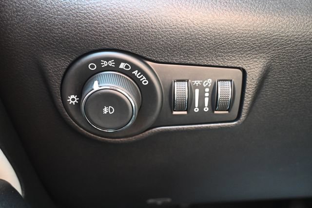 Used 2024 Jeep Compass Limited AWD/4WD image 38