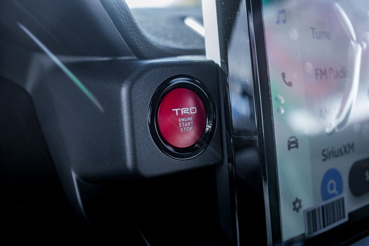 Used 2025 Toyota 4Runner TRD Off-Road Premium image 25