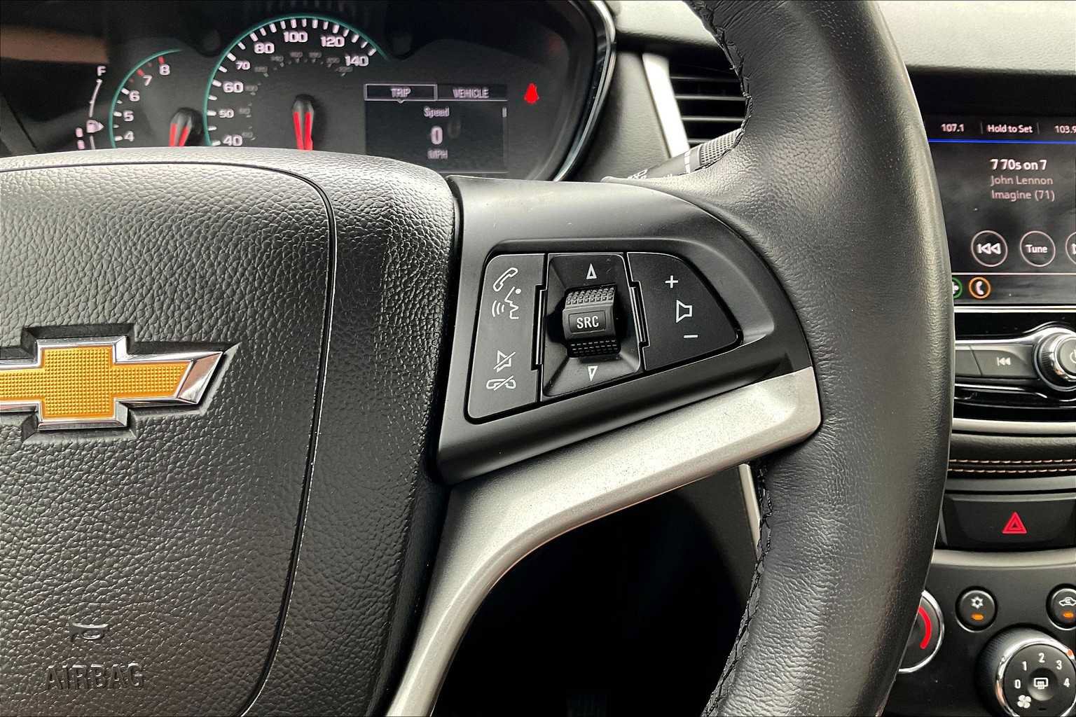 Certified 2022 Chevrolet Trax LT w/ LT Convenience Package FWD image 19