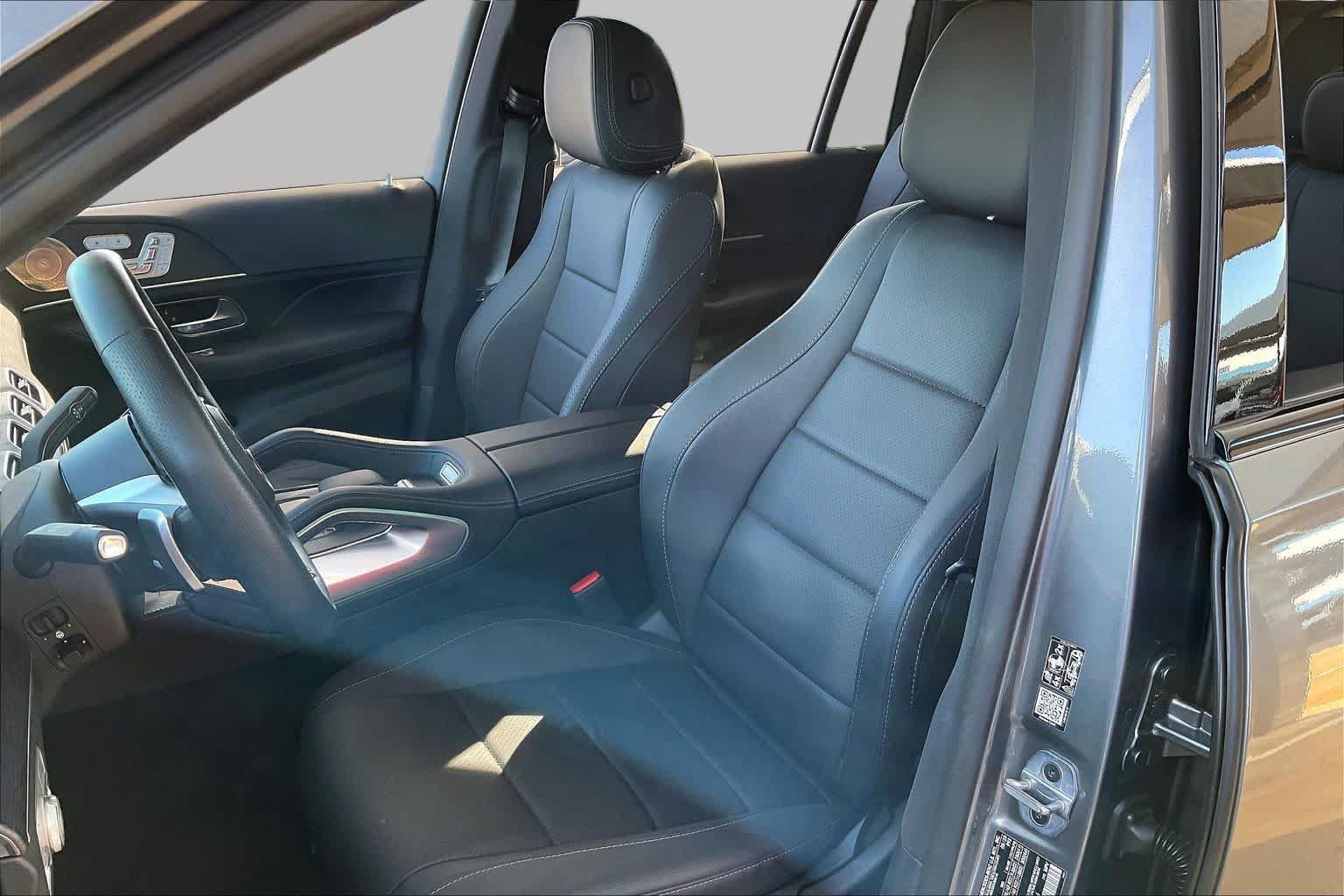 Certified 2026 Mercedes-Benz GLS 450 4MATIC image 9
