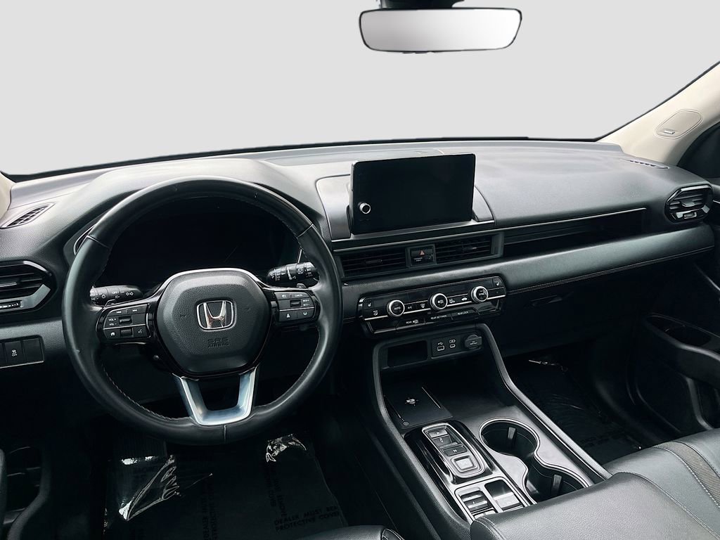 Used 2023 Honda Pilot Touring image 23