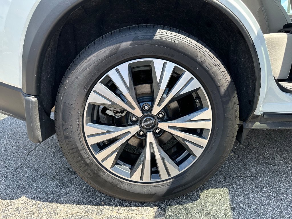 Used 2023 Nissan Rogue SV AWD/4WD image 20