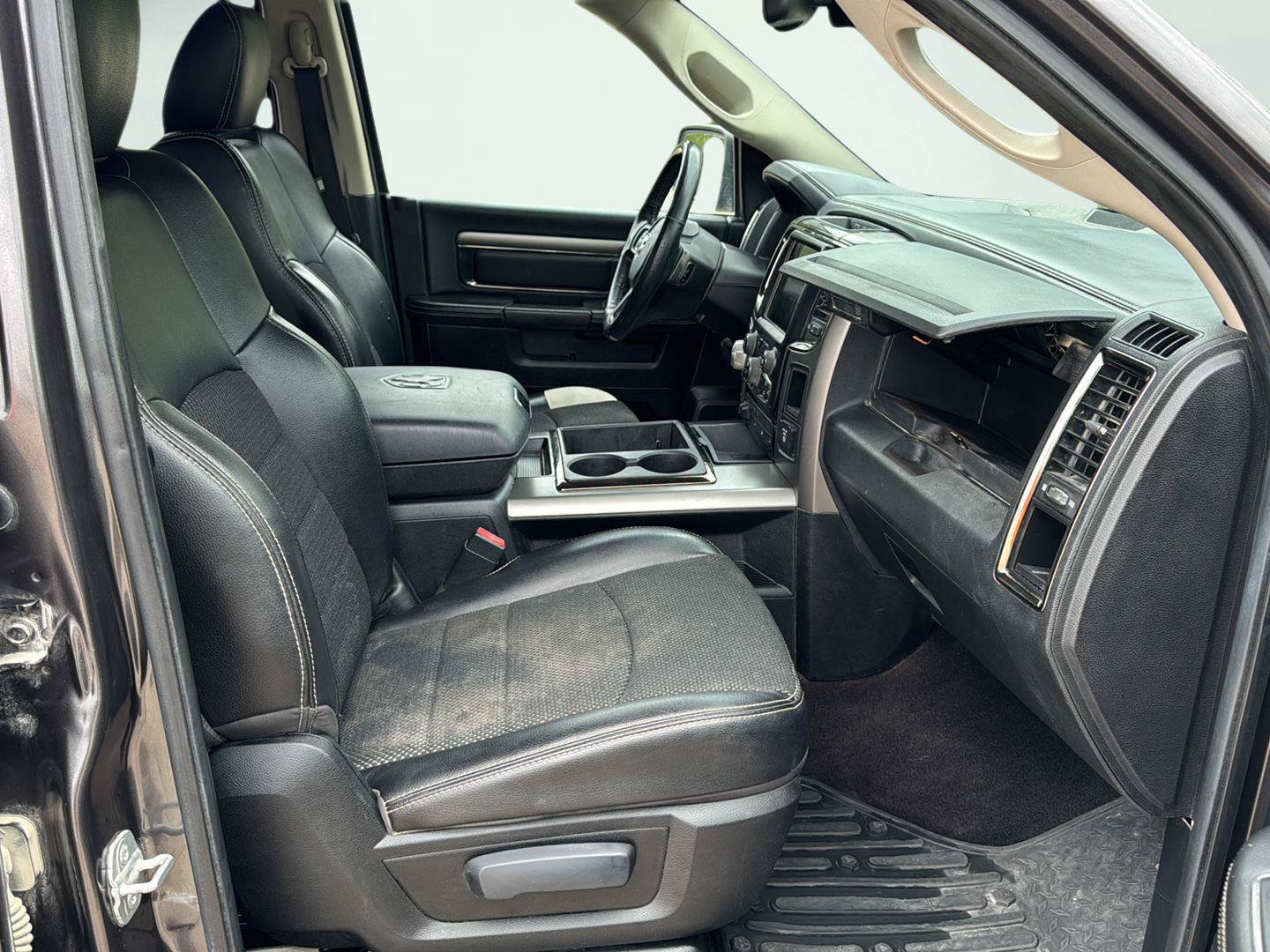 Used 2014 RAM 1500 Sport w/ Convenience Group AWD/4WD image 24