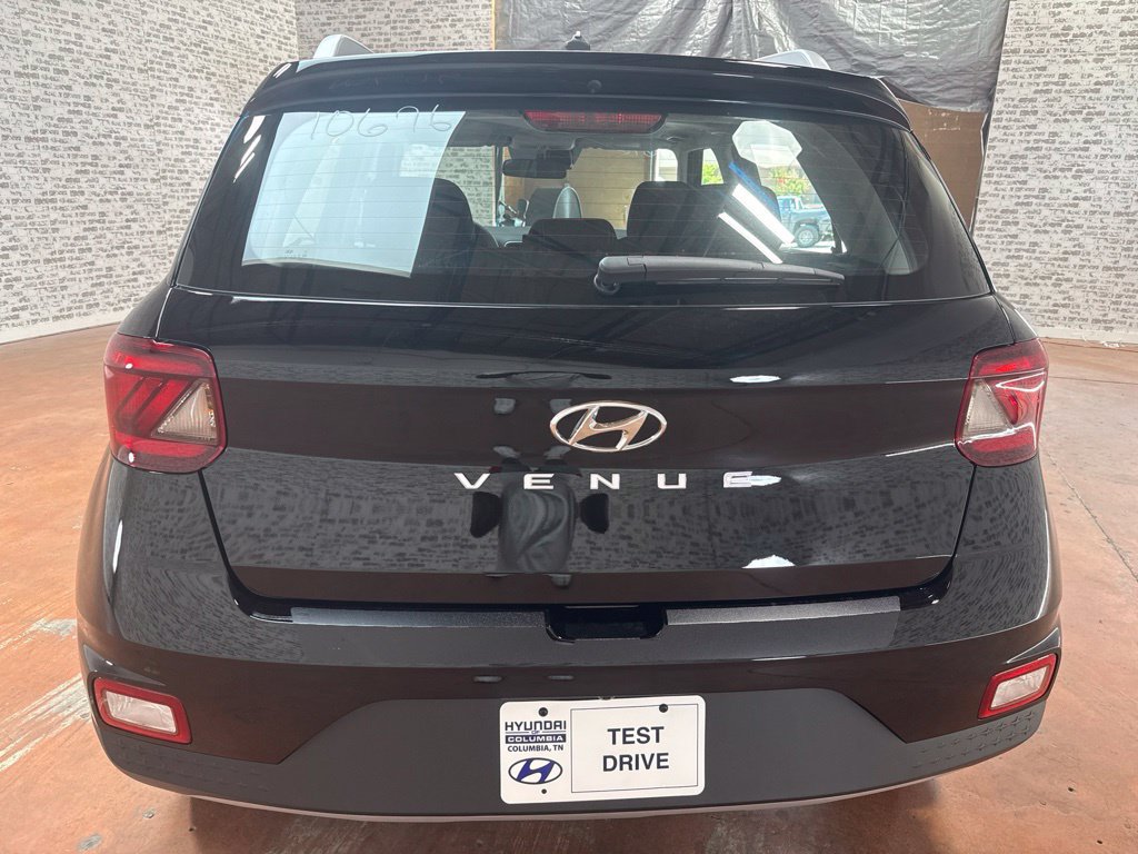 New 2026 Hyundai Venue SEL FWD image 6