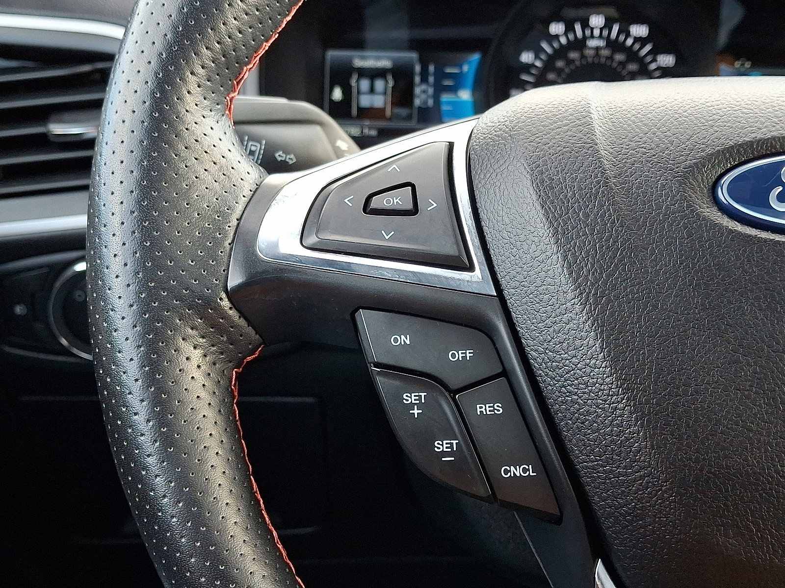 Used 2023 Ford Edge ST-Line image 23