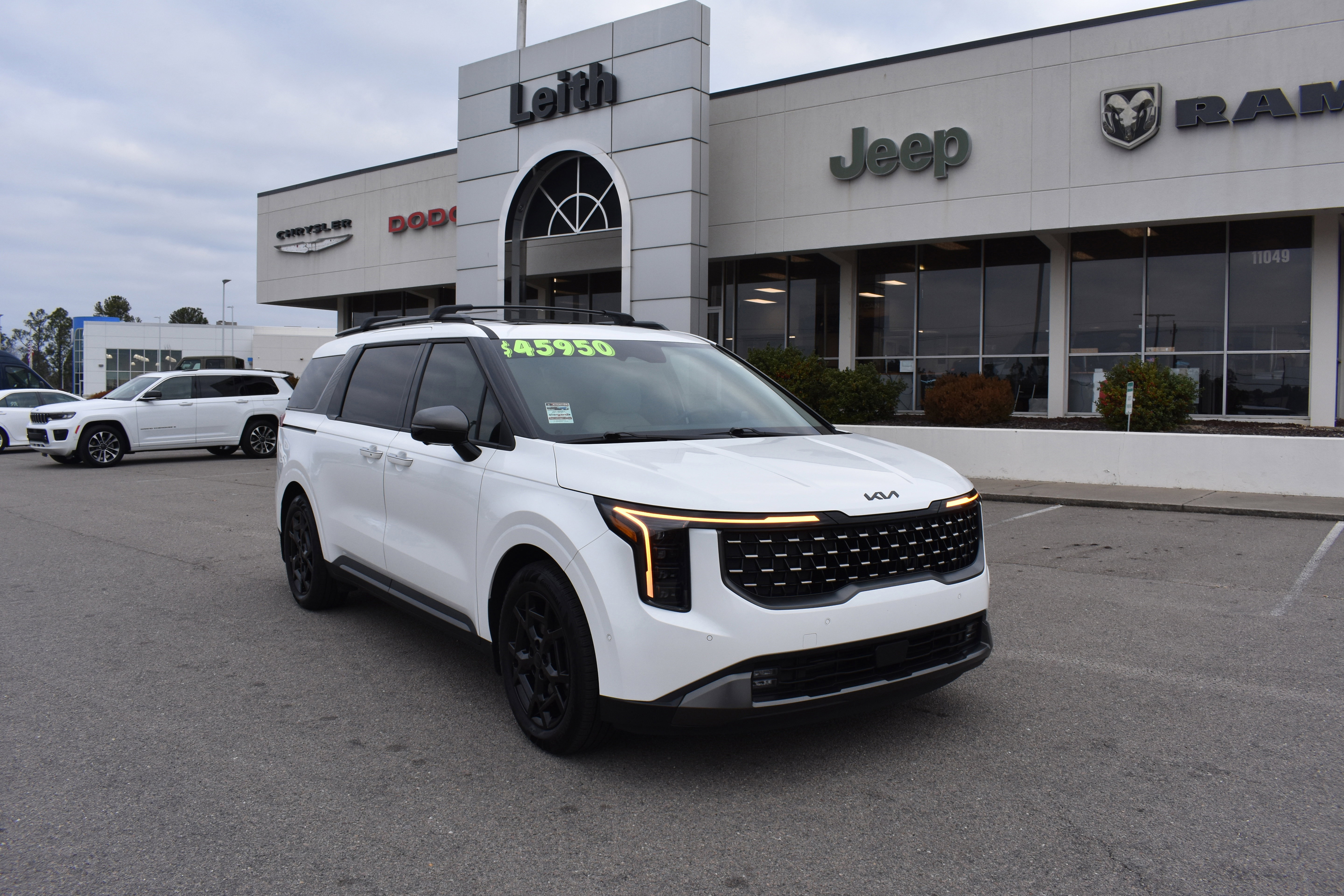 Used 2025 Kia Carnival SX Prestige