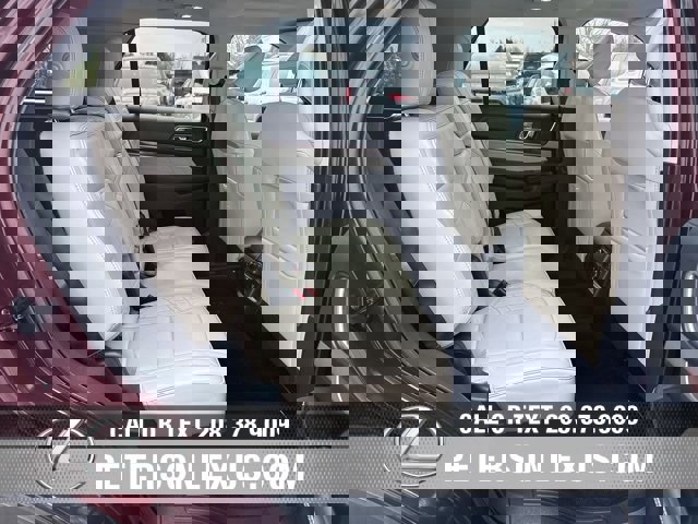 Used 2018 Ford Explorer Platinum image 19