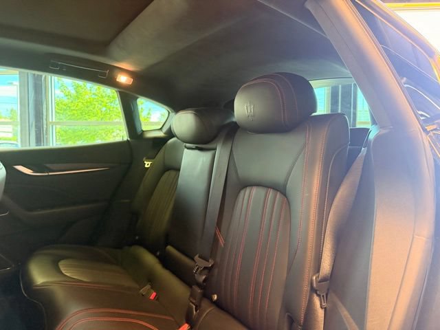 Used 2023 Maserati Levante GT AWD/4WD image 12