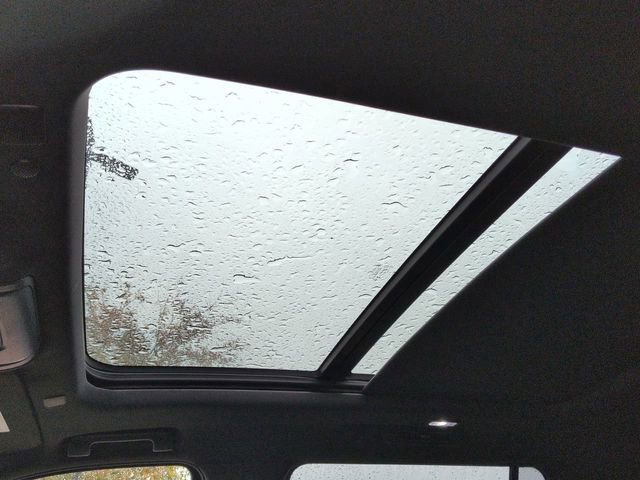 Used 2024 Chevrolet Suburban High Country image 22