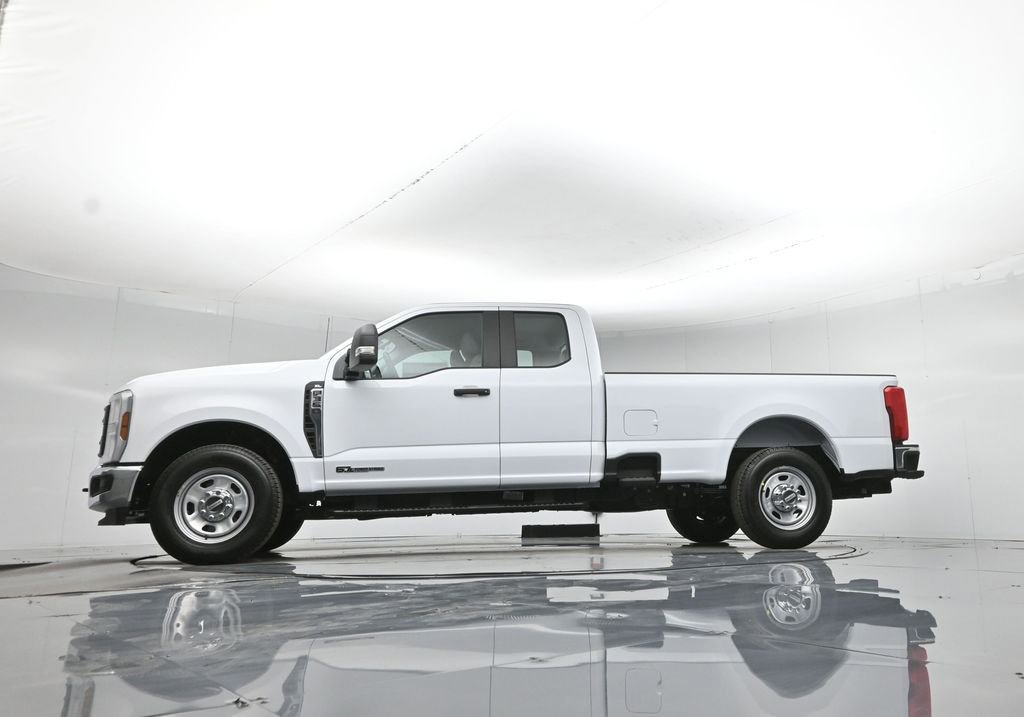 New 2026 Ford F350 XL w/ XL Chrome Package RWD image 6