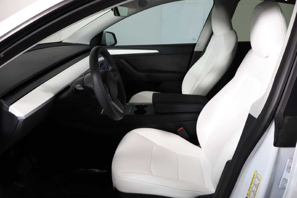 Used 2023 Tesla Model Y Long Range AWD/4WD image 13