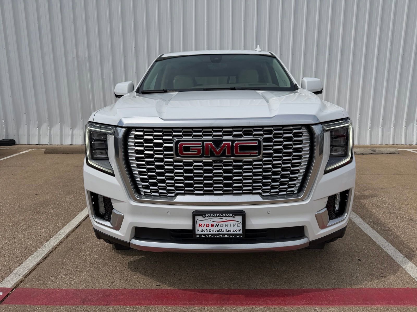 Used 2021 GMC Yukon Denali AWD/4WD image 10