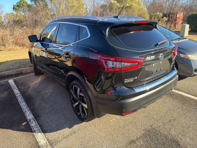 Used 2022 Nissan Rogue Sport SL w/ Premium Package image 7