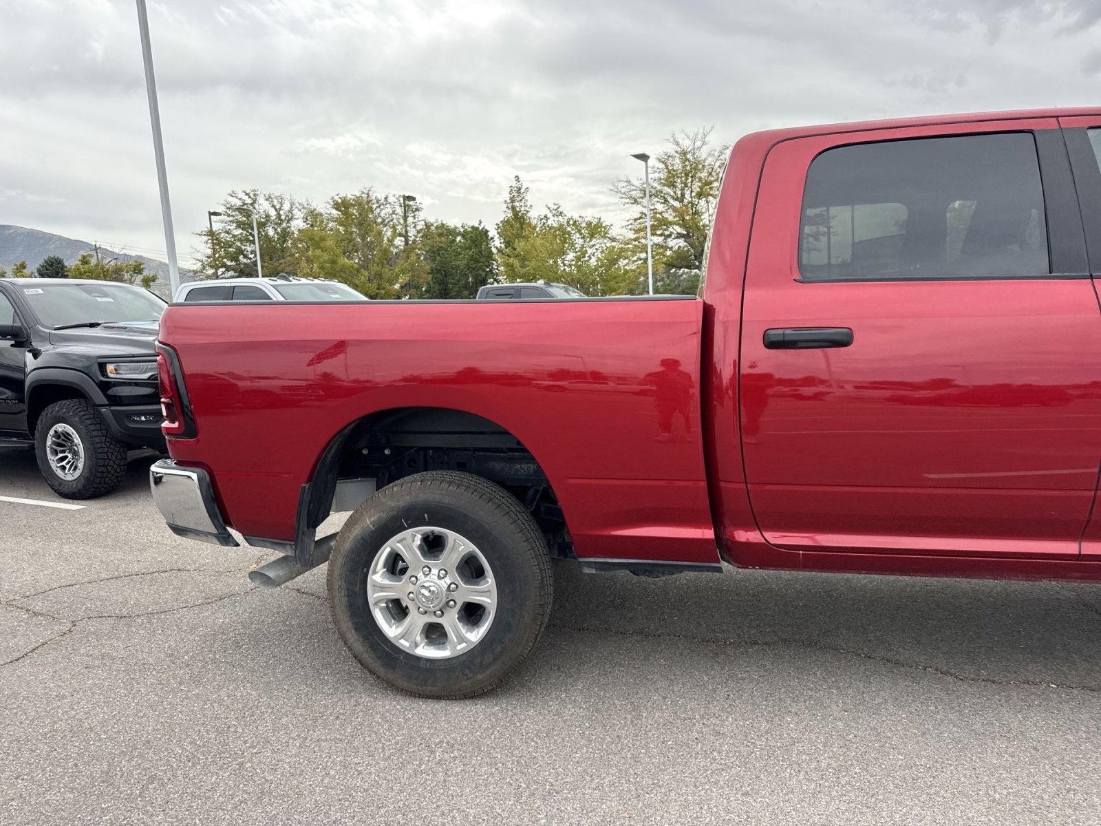 New 2025 RAM 2500 Big Horn AWD/4WD image 14